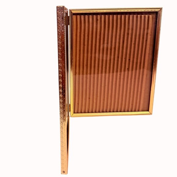 Gold Tone Double Hinged Picture Frame VTG Chic Photos Ornate Edging 8" x 10" - Picture 4 of 13